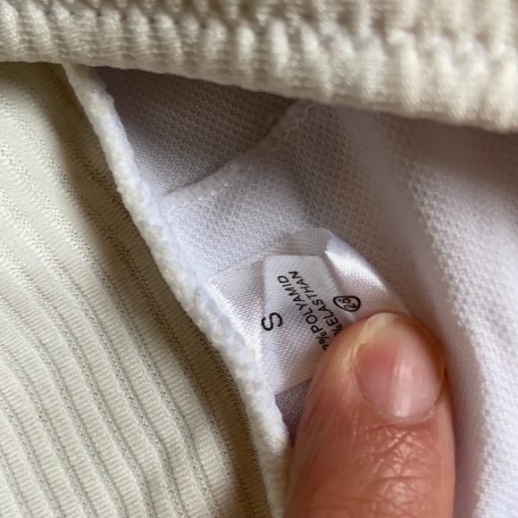 Brand new swimsuit - Picture 5 of 5